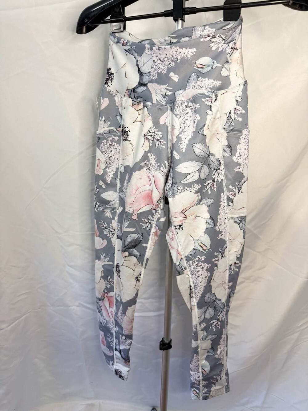 Bare Soles Floral Leggings Women’s Size S Gray Pink